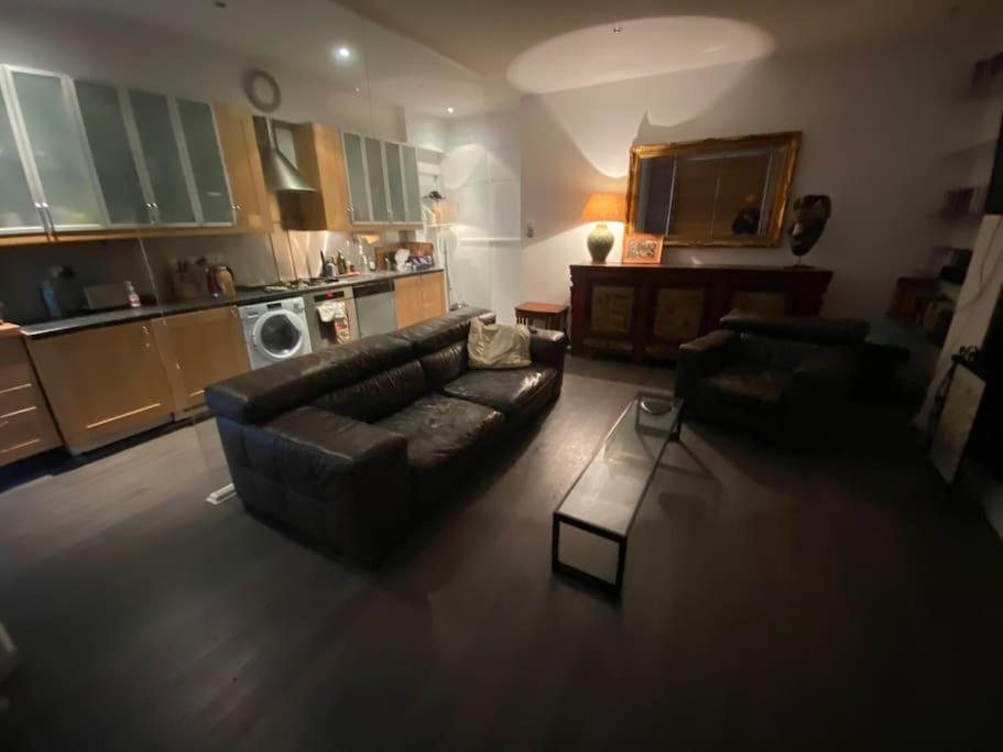Large Studio Flat In Kensington Londen Buitenkant foto