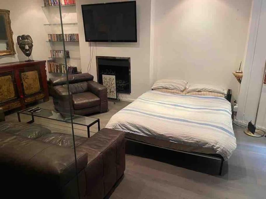 Large Studio Flat In Kensington Londen Buitenkant foto