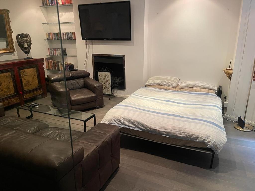 Large Studio Flat In Kensington Londen Buitenkant foto