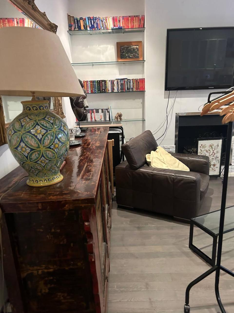 Large Studio Flat In Kensington Londen Buitenkant foto